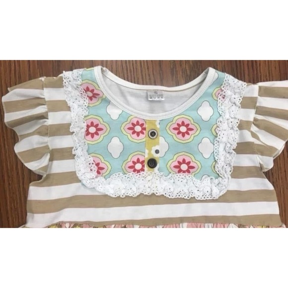 Girls Outfit No brand listed 4XL (like a size 10/12 imo) - Picture 2 of 4